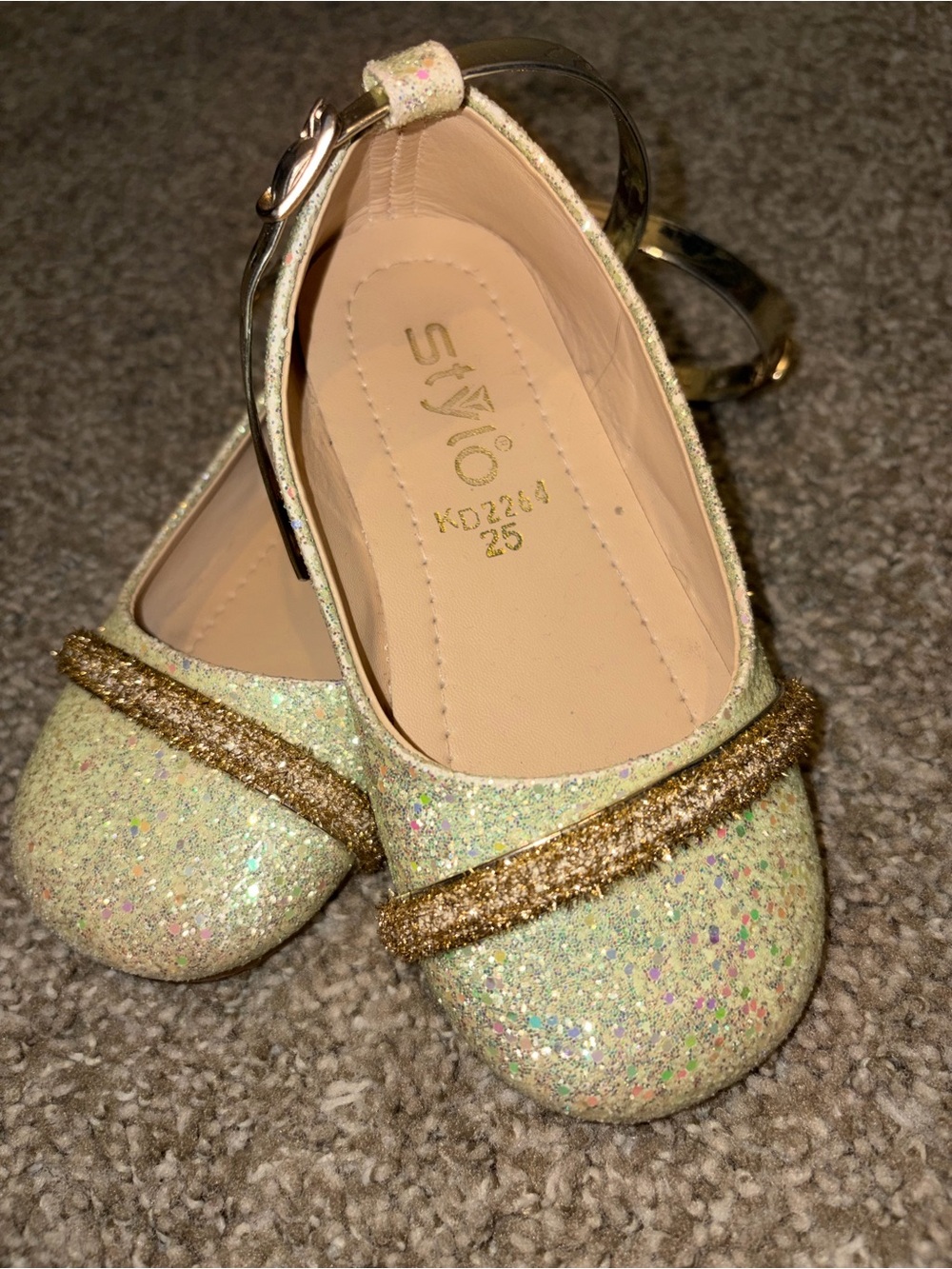 Kids' Gold Glitter Mary Jane Dress Shoes with Sparkle Strap